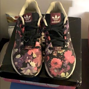 Adidas casual sneakers